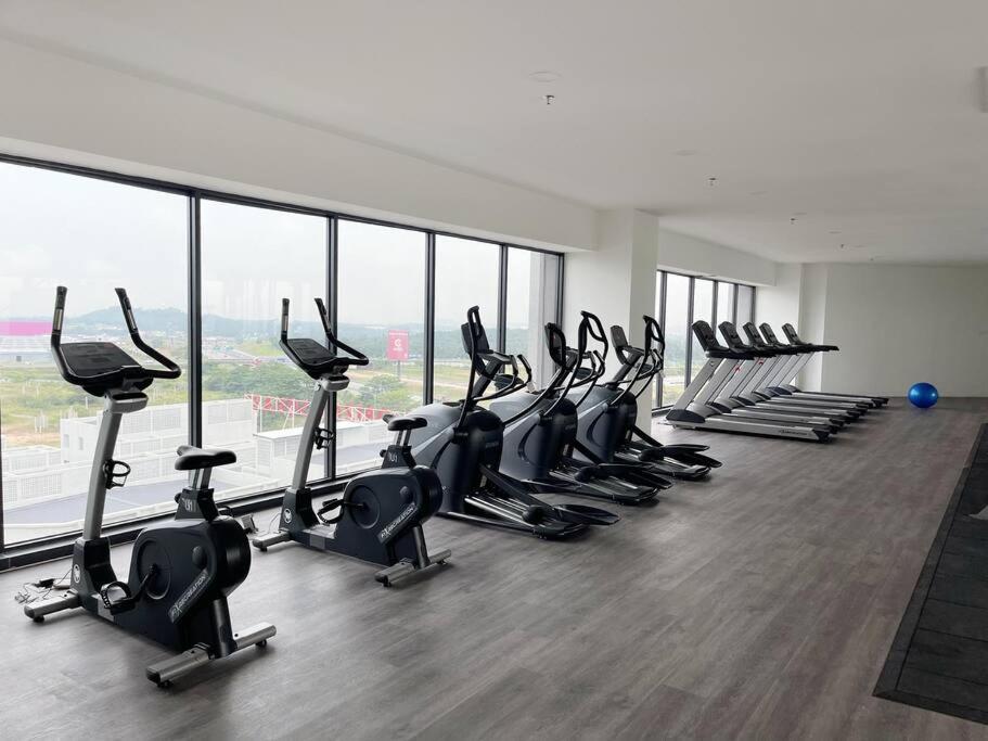 Horizon Suite Homestay, Klia By S&T Homez Sepang Zewnętrze zdjęcie