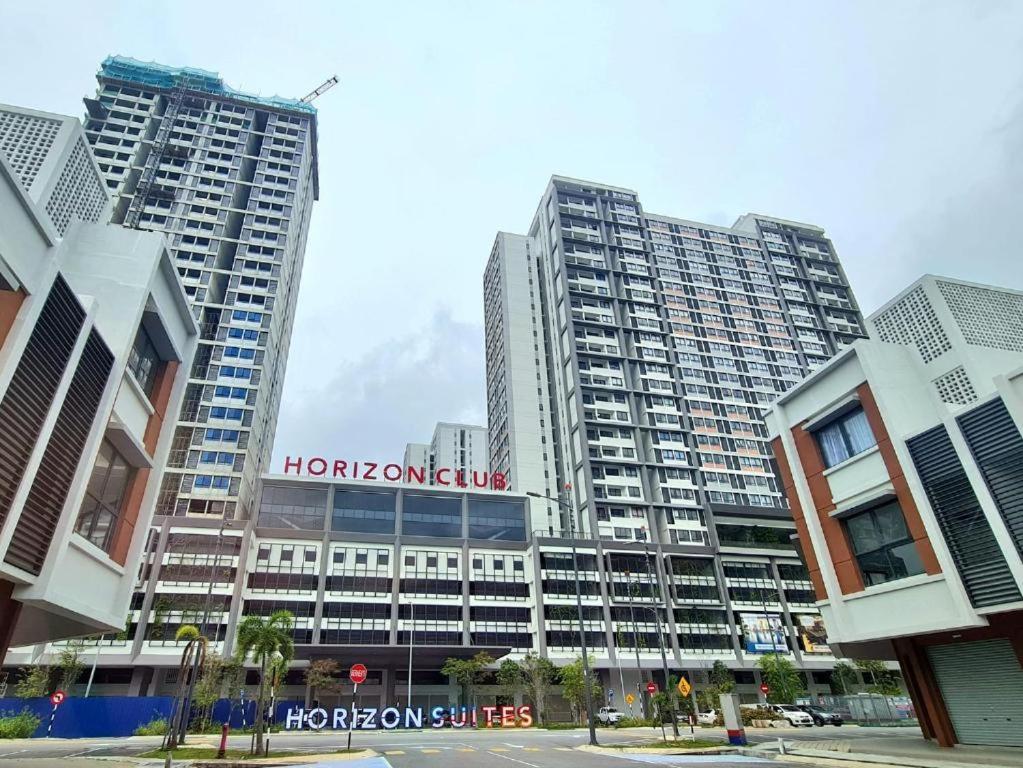 Horizon Suite Homestay, Klia By S&T Homez Sepang Zewnętrze zdjęcie